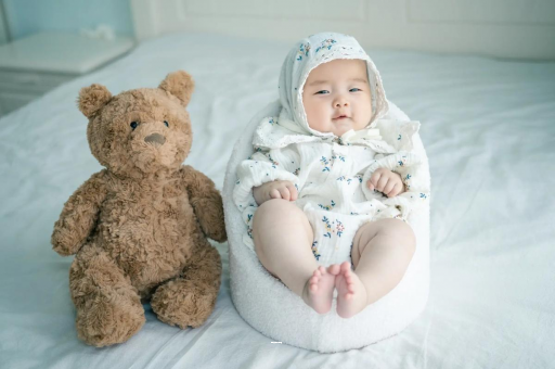 曲靖宝宝多大可以喝纯牛奶